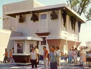 Upside-Down House, Cedar Point, Sandusky OH